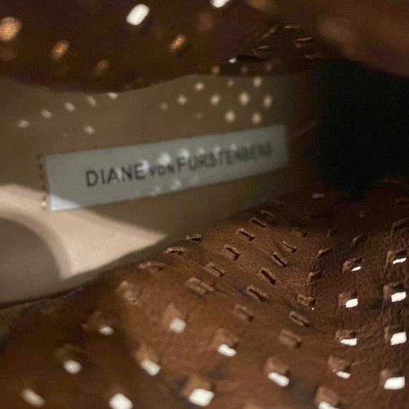 Diane Von Furstenberg Auletta Brown Chesnt suede ankle boots . Size 5 - Picture 15 of 16